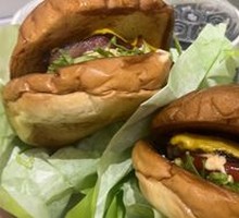 Signature Angus Beef Burger