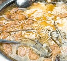 Pig Trotter and Tofu Flower Stew