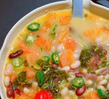 Bijie Suancai Stewed with Small Beans
