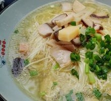 Three Delicacies Squid Noodles