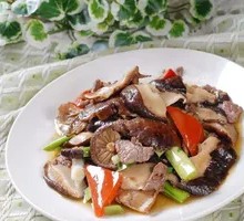 香菇炒牛肉