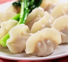 Fresh Pork Dumplings with Chinese Cabbage