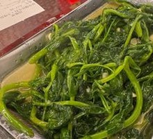 Garlic Stir-fried Pea Shoots