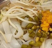 Self-Service Rice Noodles