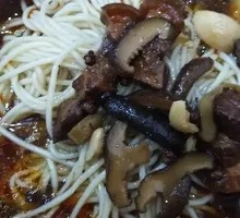 Braised Pork Noodles