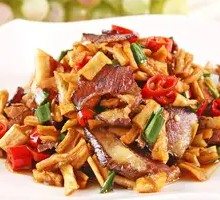Preserved Radish with Pork Stir-fry