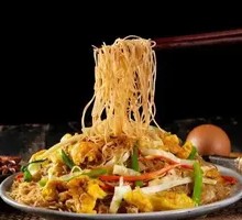 Stir-Fried Rice Noodles with High Heat