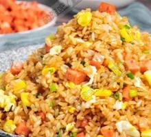 Stir-Fried Rice with Eggs