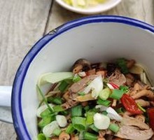 Sichuan-style Pepper Chicken Offal Noodles