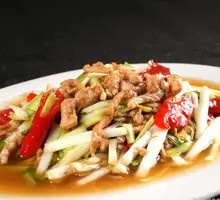 Shredded Pork with Leek Greens