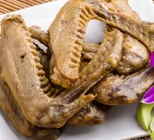 Marinated and Braised Duck Wings