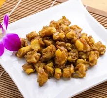 Braised Pig's Trotter with Chicken Gizzard