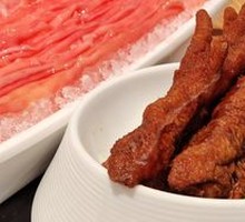 Braised Chicken Feet with Tiger Skin