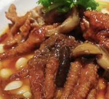 Braised Chicken Feet with Tiger Skin