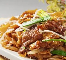 Stir-Fried Beef Noodles