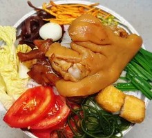 Sour Cabbage Pork Trotter Rice Noodles