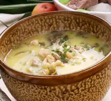 Pork Head Soup with Dipping Sauce