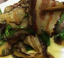 Stir-fried腊肉 with Garlic Shoots