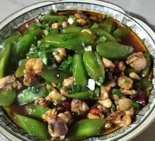 Braised Chicken with Bamboo Shoots