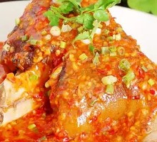 Crispy Skin Pork Shank