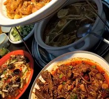 Signature Dry Pot Sticky Duck Feet