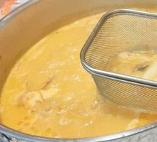 Golden Soup Chicken with Fish Maw