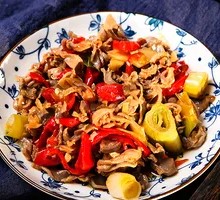 Pickled Pepper Stir-fried Chicken Offal Rice