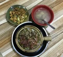 Stewed Pork and Green Bean Clay Pot Rice