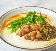 Old Jar Pickled Cabbage and Pig Intestine Rice Noodles