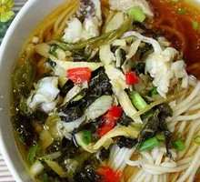 Sour Cabbage and Pork Noodles