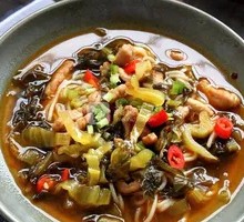 Sour Cabbage and Pork Noodles