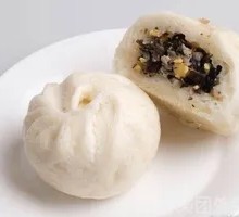 Sturdy Three-Flavor Dumplings