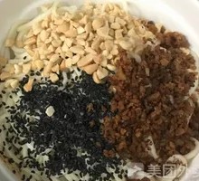 Crispy Pork Dry Noodles