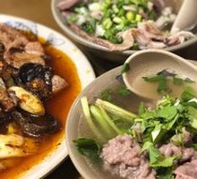 Stilted Beef Noodles