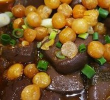 Braised Sichuan Blood Curd with Pickled Cabbage