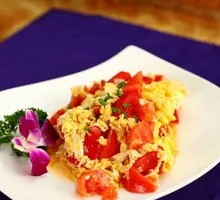 Tomato and Egg Stir-Fry
