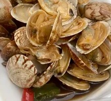 Spicy Stir-Fried Clams
