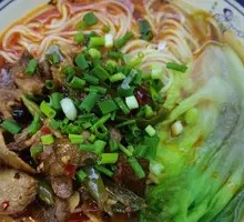 Home Taste Braised Pork Noodles
