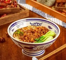 Classic Chongqing-style Meat Sauce Noodles