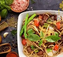 Special Black Pepper Beef Pasta