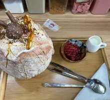 A Hua Tian Dirty Ice Cream