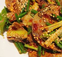 Spicy Sliced Pork Lung Salad