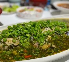 Green Pepper Pork Dumplings