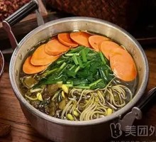 酸菜火腿肠米线