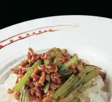 Blood-Soaked Pig's Throat