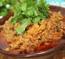 Steamed Pork Intestines with Rice Flour
