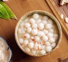 Sweet Rice Balls in Fermented Rice Wine