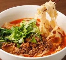Pea and Pork Sauce Knife-Sliced Noodles