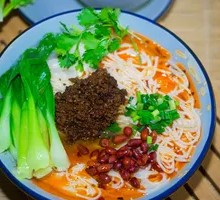Red Sauce Mixed Noodles