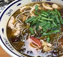Sour Cabbage and Pork Noodles